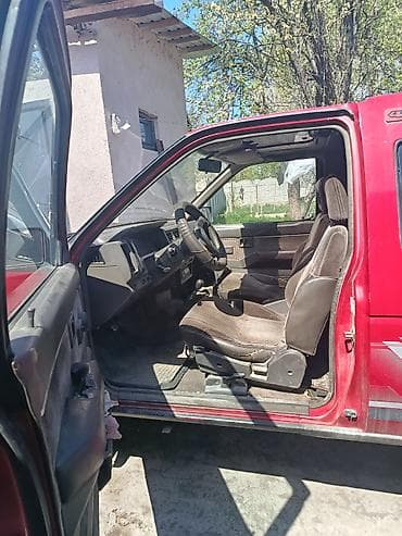 тико 2: Nissan Terrano: 1989 г., Кол менен иштөөчү, Жол тандабас — 2