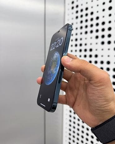 iphone mini: IPhone 12 Pro, Б/у, 256 ГБ, Pacific Blue, Защитное стекло, Чехол, В рассрочку, 77 % — 3