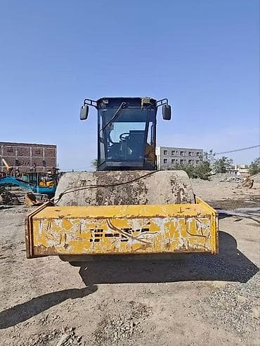 старый тольчок: Каток вибрационный дорожный SANY SSR200AC-8 Описание: - Самоходный — 4