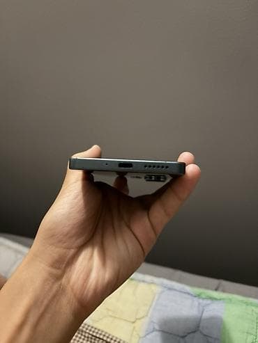 фото мозаика: Redmi, Redmi Note 13 Pro, Б/у, 256 ГБ, цвет - Зеленый, 2 SIM — 4