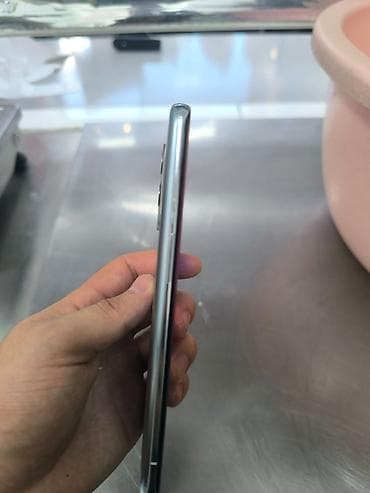 Техника и электроника: OnePlus 9 Pro, Б/у, 256 ГБ, цвет - Серый — 2