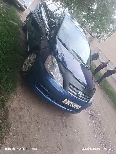 Toyota Avensis Verso: 2004 г., 2 л, Автомат, Бензин, Универсал — 2