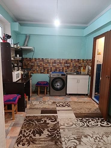 Продается 1‑комнатная квартира с отдельной кухней и застеклённой