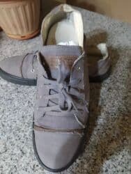 43 р: Продаю кеды42-42,5в отличном состоянии цвет серый . Смотреть — 3