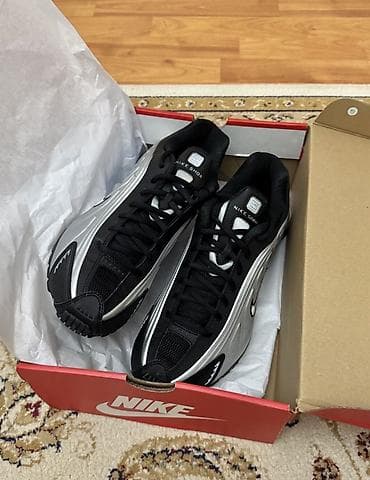 Мужские кроссовки, 41, Nike, Новый, цвет - Черный, Самовывоз