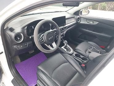 Kia K5: 2021 г., 1.6 л, Вариатор, Бензин, Седан