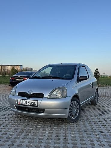 Toyota Yaris: 1999 г., 1 л, Механика, Бензин, Хэтчбэк