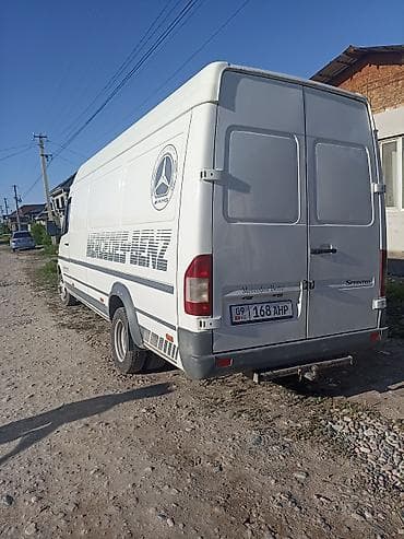 короткая база: Легкий грузовик, Mercedes-Benz — 1