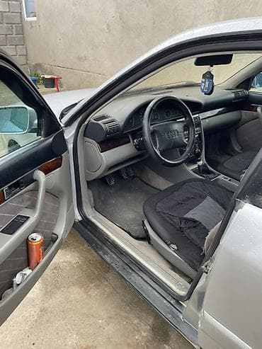 Audi A6: 1997 г., 1.8 л, Механика, Бензин, Седан — 5
