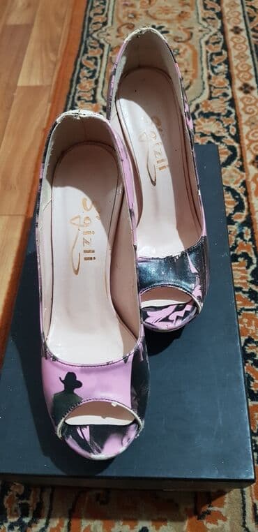 женские брендовые туфли недорого: Продаю классные осень зима сапоги пару раз только одевала. женские — 12