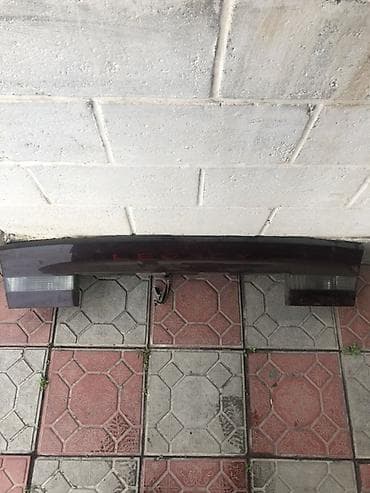 saka diska: Задняя центральная панель с фонарями для Subaru Legacy. - Элемент — 1