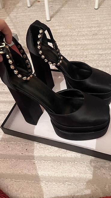 джинсы versace: Туфли, 39, Versace, Б/у, цвет - Черный, Самовывоз, Платная доставка — 1