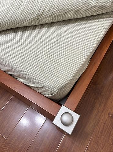 used bed: Двуспальная кровать, Б/у, С матрасом, длина - 200 см — 4