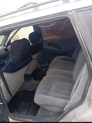 matiz 2009: Volkswagen Passat Variant: 1993 г., 1.8 л, Ручные, Бензин, Универсал — 4