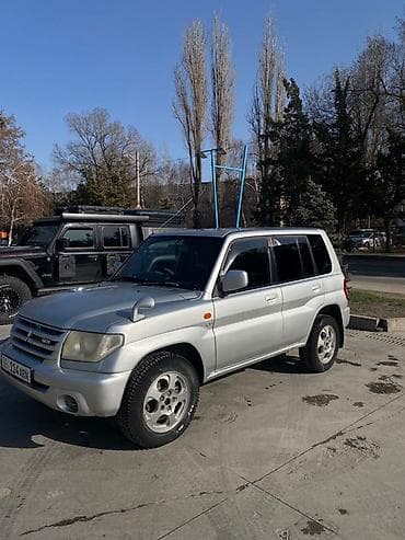 Mitsubishi Pajero: 2002 г., 2 л, Автомат, Бензин, Внедорожник