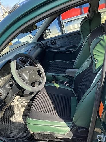 maзда 626: Mazda 626: 1998 г., 2 л, Механика, Бензин, Седан — 6