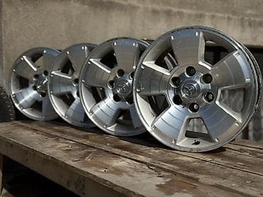216 65 16: Литые Диски R 17 Toyota, Комплект, отверстий - 6 — 1