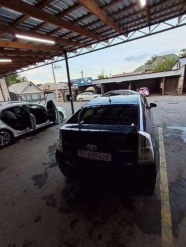 audi rs3: Toyota Prius: 2009 г., 1.8 л, Гибрид, Хэтчбэк — 3