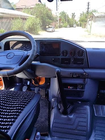 Mercedes-Benz 2.9 турбина (Sprinter) грузовик - Кабина двухрядная — 3