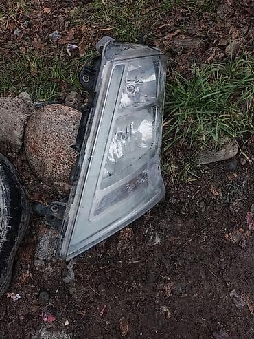 Передняя левая фара Volvo 2017 г., Б/у, Оригинал