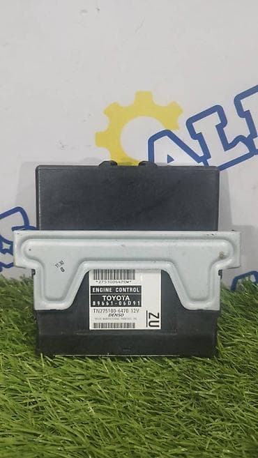 Toyota Camry 30, блок управления двигателем