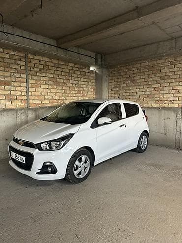 Chevrolet Spark: 2017 г., 1 л, Вариатор, Бензин, Хэтчбэк — 1