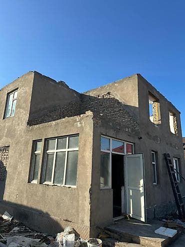 отдам дешевле: Продаётся недостроенный двухэтажный дом из кирпича/ Сами разрушите — 1