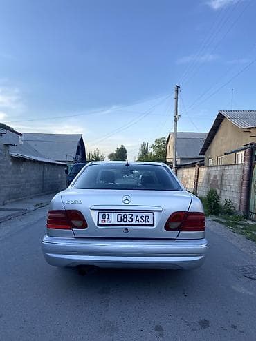 v class: Mercedes-Benz E-Class: 1996 г., 3.2 л, Автомат, Бензин, Седан — 3