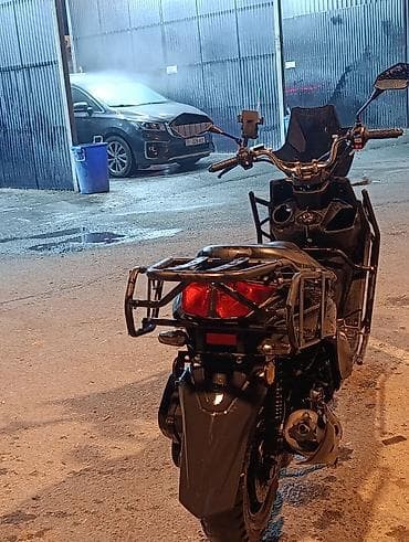 продажа скутеров: Скутер T-REX 50/150 (город/туринг), черный, с расширенным защитным — 4