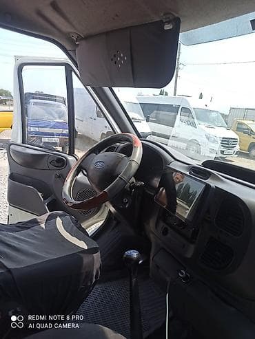 Ford Transit: 2002 г., 2 л, Механика, Дизель, Фургон