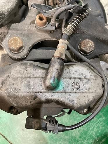 Передний левый суппорт Mercedes-Benz 2008 г.