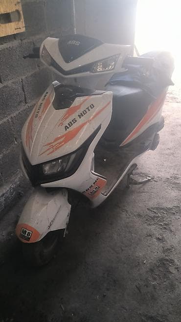 скутор новый: Тип скутера 150 куб. см, Бензин, Б/у — 2