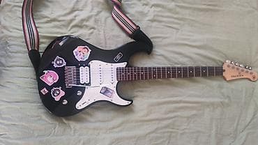 гитары в караколе: Электрогитара Yamaha Pacifica PAC112V, черный глянец - Серия — 1