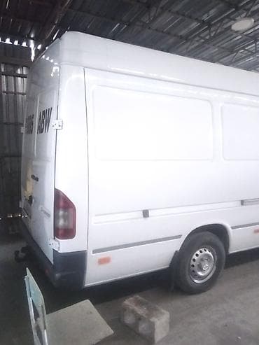 авто грузовик: Легкий грузовик, Mercedes-Benz — 1