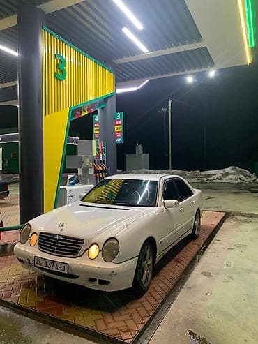 хундай аванте 1: Mercedes-Benz E-Class: 2001 г., 2.2 л, Кол менен иштөөчү, Бензин, Седан — 5