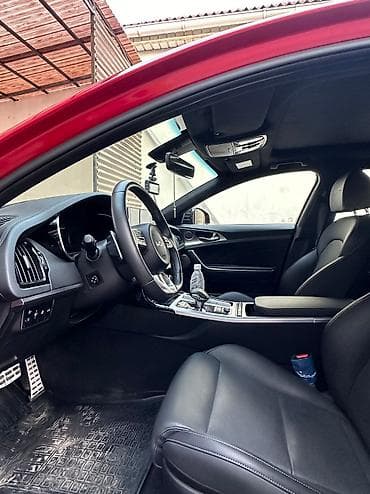киа stinger: Kia : 2022 г., 2 л, Автомат, Бензин, Хэтчбэк — 1