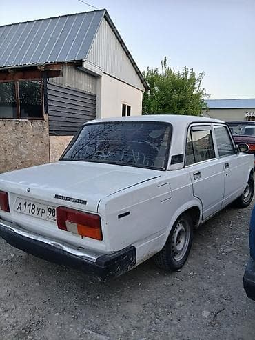 ravon r2: ВАЗ (ЛАДА) 2105: 2004 г., 1.5 л, Кол менен иштөөчү, Бензин, Седан — 2