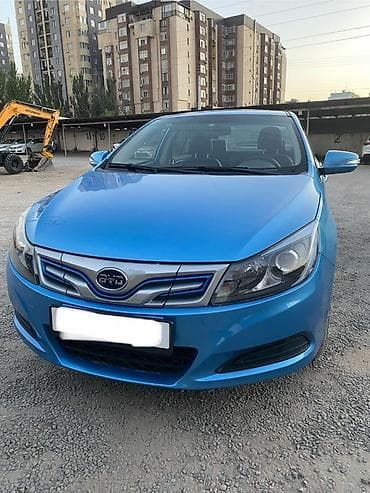 BYD E5: 2020 г., Автомат, Электромобиль, Седан