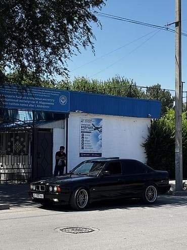 туманик е34: BMW 5 series: 1990 г., 2.5 л, Механика, Бензин, Седан — 5