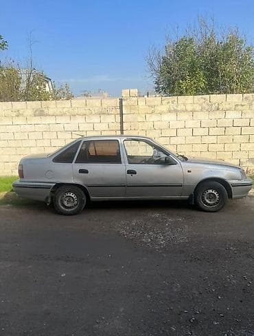 Унаа сатуу: Daewoo Nexia: 1994 г., 1.6 л, Кол менен иштөөчү, Бензин, Седан — 3