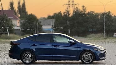 Hyundai Elantra: 2017 г., 2 л, Автомат, Бензин, Седан — 4