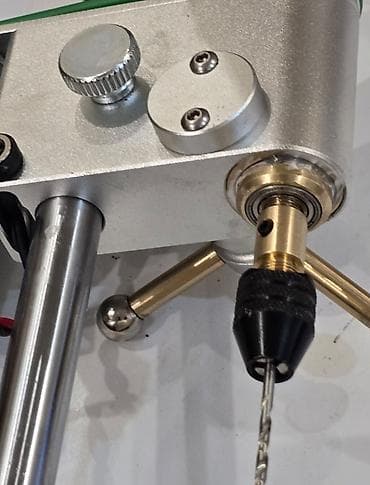 машинная штукатурка: Сверлильный станок без ЧПУ, Настольный, Новый, В наличии — 4