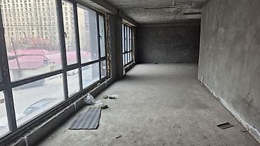 80: Аренда офисов, 135 м², В жилом комплексе — 4