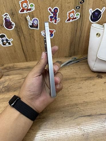 s 5 5: Samsung Galaxy S25 Ultra, цвет - Серый — 9
