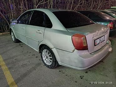 colf 2: Chevrolet Lacetti: 2008 г., 1.4 л, Механика, Бензин, Седан — 4