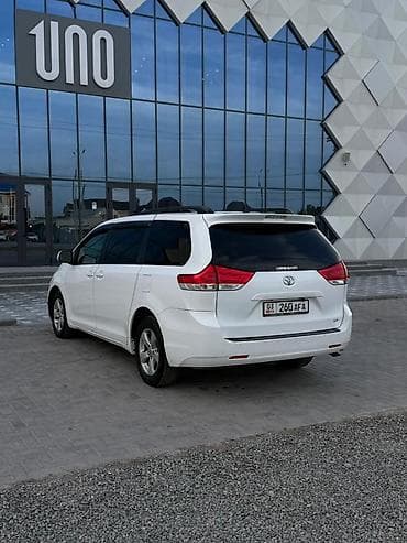 toyot: Toyota Sienna: 2011 г., 3.5 л, Автомат, Бензин, Минивэн — 7