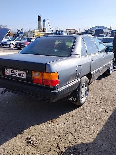 атбашы авто: Audi 100: 1989 г., 2 л, Кол менен иштөөчү, Бензин, Седан — 4