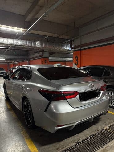 купить фораннер в бишкеке: Toyota Camry: 2017 г., 2.5 л, Автомат, Бензиновая, Седан — 2