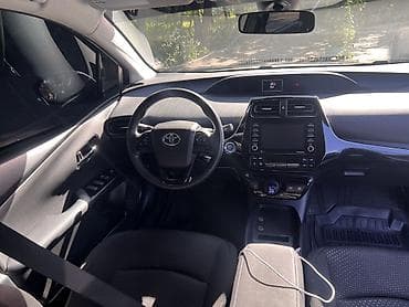Toyota Prius: 2023 г., 1.8 л, Вариатор, Гибрид, Хэтчбэк — 6