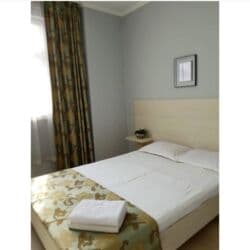 отель иссык куле: 6 комнат и более, Душевая кабина, Постельное белье, Кондиционер — 1